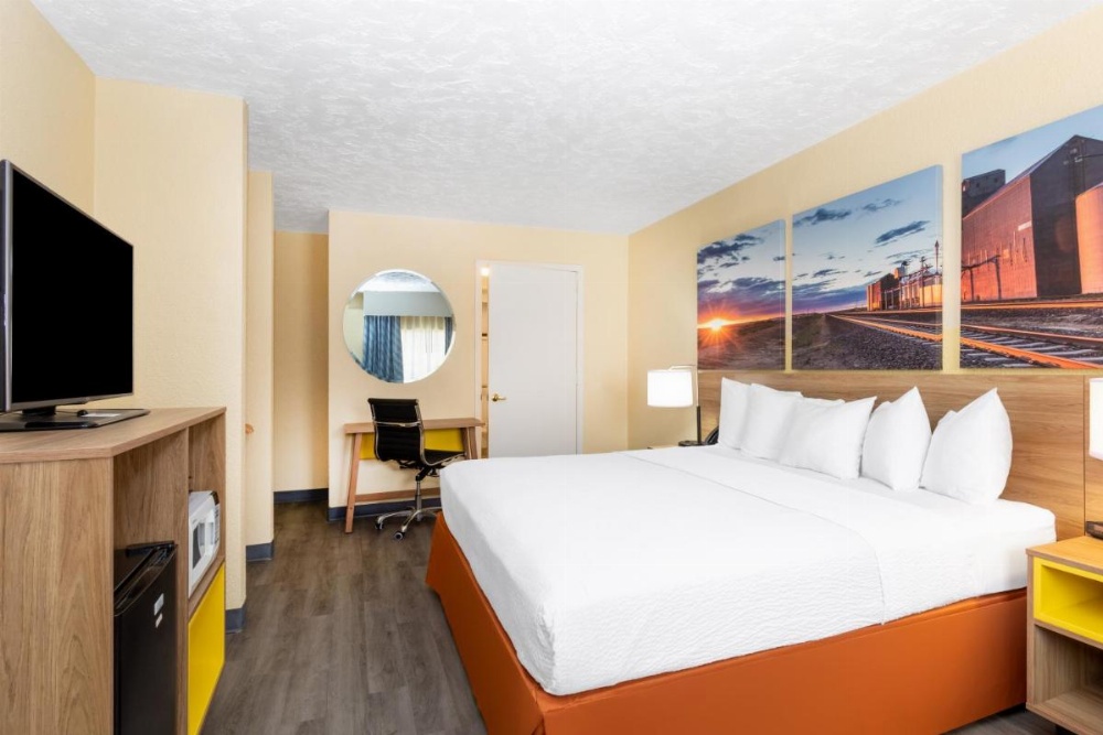 Days Inn & Suites by Wyndham Clovis Image 27