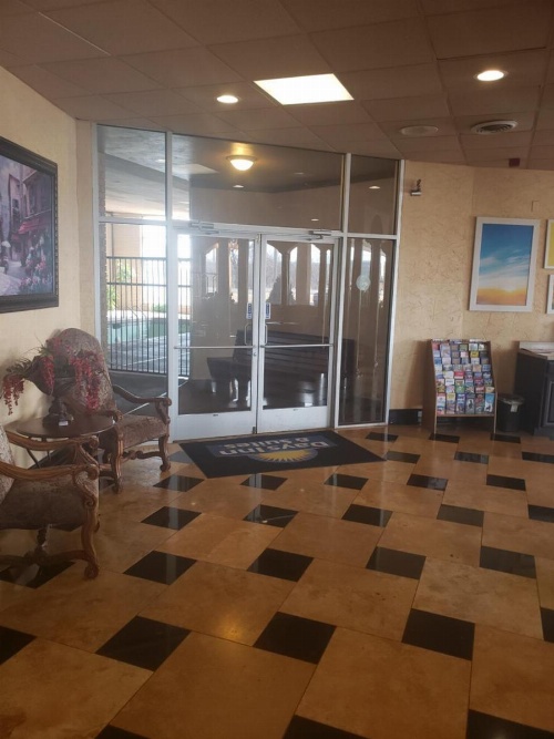 Days Inn & Suites by Wyndham Clovis image 38