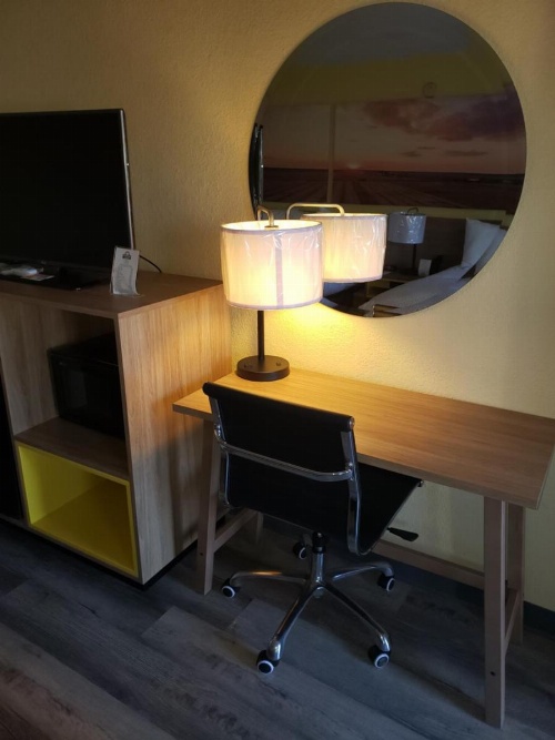 Days Inn & Suites by Wyndham Clovis image 43