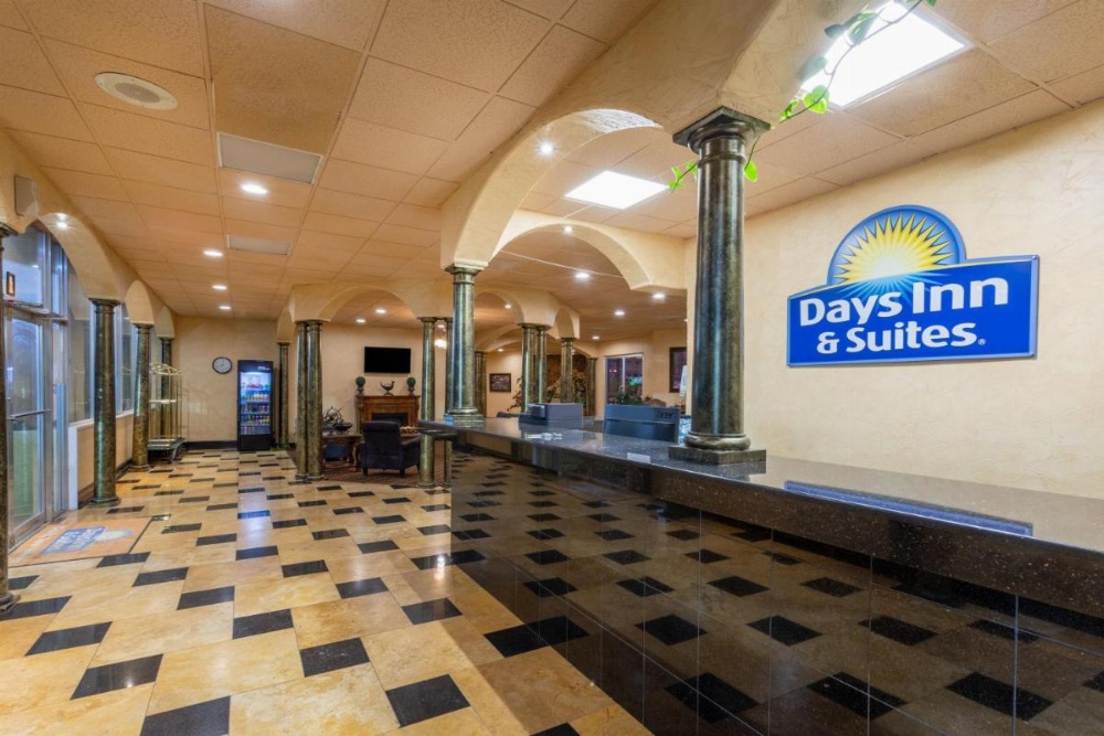 Days Inn & Suites by Wyndham Clovis Image 6